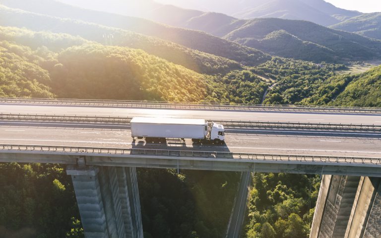 Profesjonalny transport krajowy i międzynarodowy – firma transportowa Bydgoszcz w akcji.