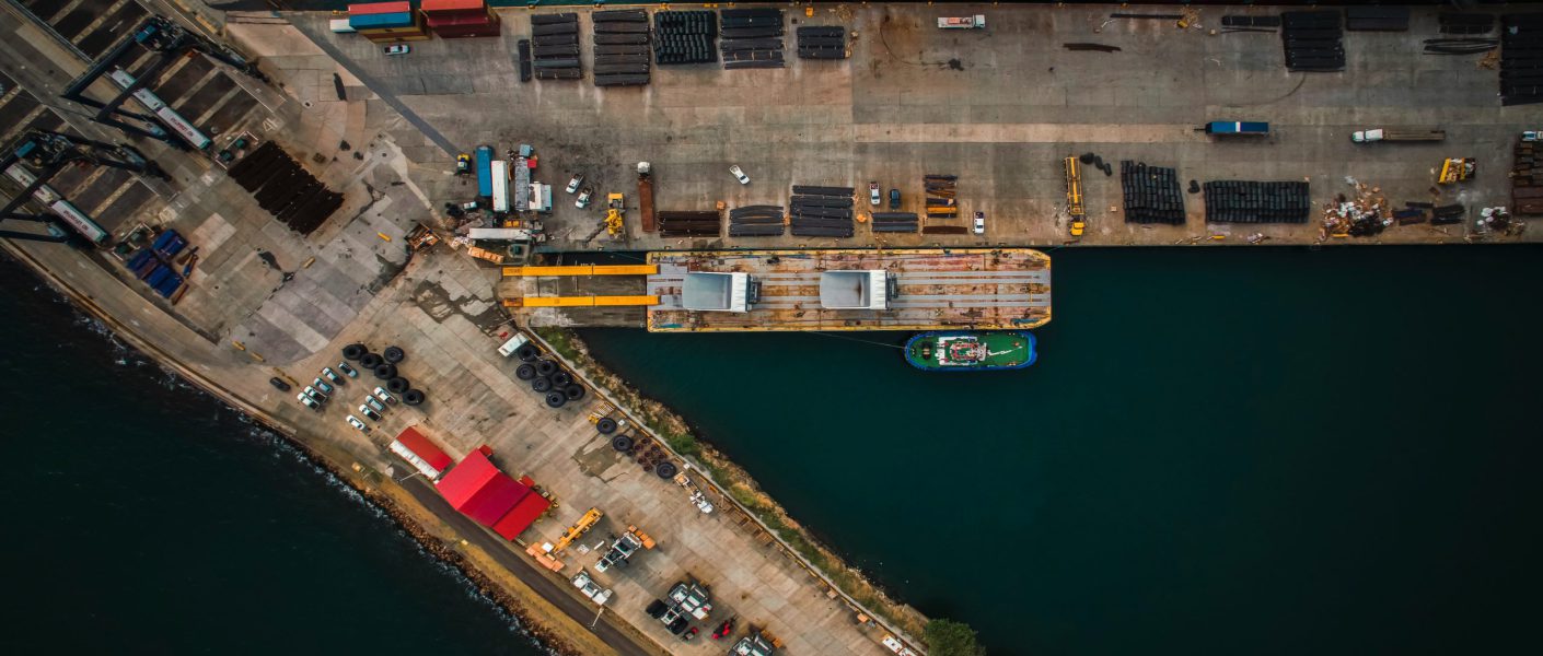 zdjęcie z góry statków