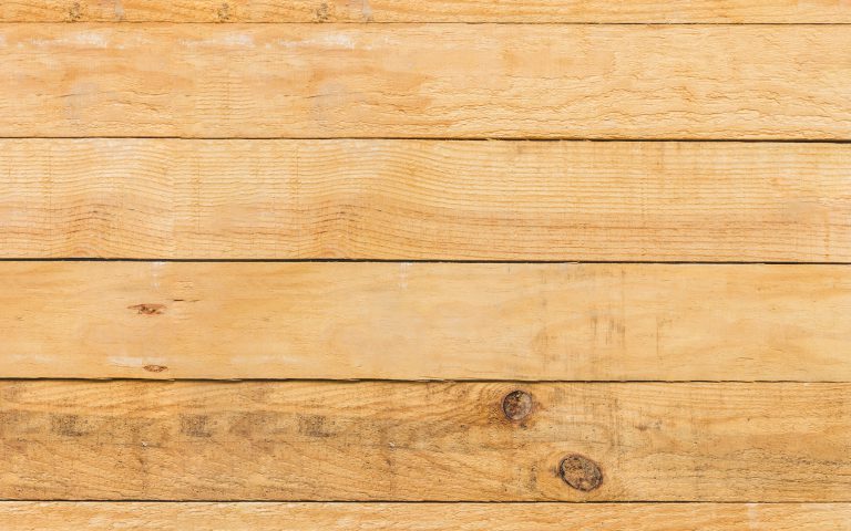 montaż płyty drewnianej - płyta drewniana